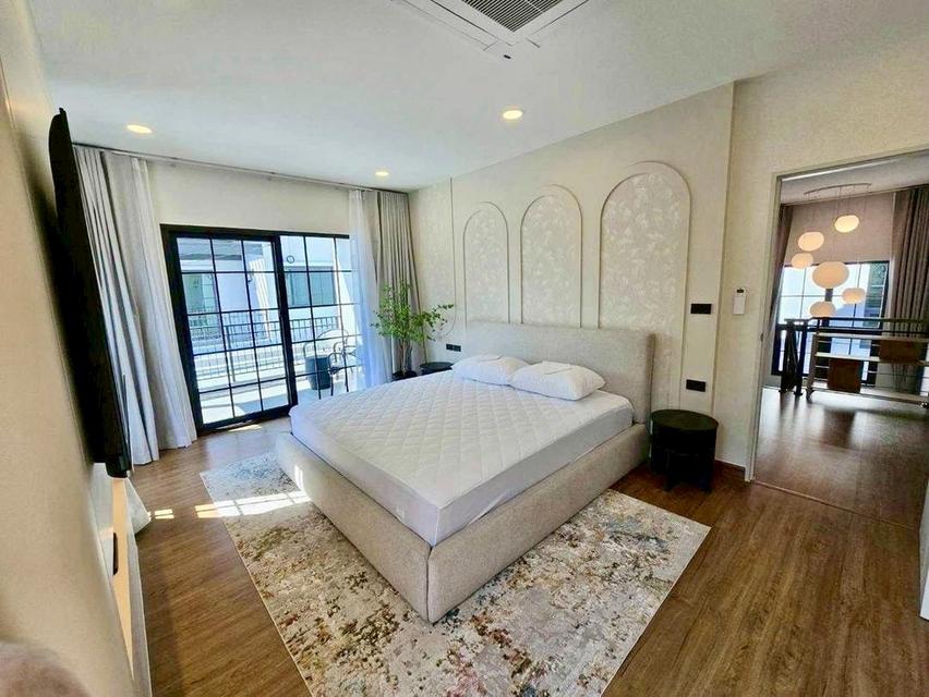 เปิดบ้านเดี่ยว 2 ชั้น สไตล์ English Modern Cottage สุดหรู ย่านบางนา คลิกเลย! 6