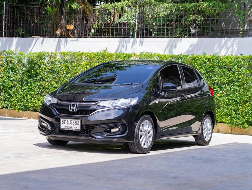 Honda Jazz GK 1.5V+ Hatchback ปีจด 2019 ประกันเครื่องยนต์ เกียร์ หลังการขาย 3 ปี/30,000km.