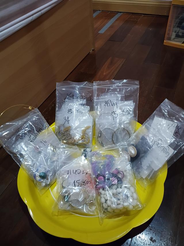 ขายเครื่องประดับญี่ปุ่นทั้งหมด6ถุงขาย1800บาท รูปที่ 2