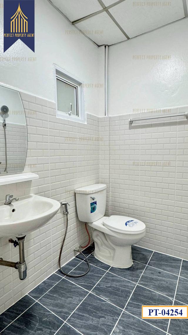 ขาย ทาวน์เฮ้าส์ บัวทอง 4 บางคูรัด บางบัวทอง นนทบุรี ชั้นเดียว 8