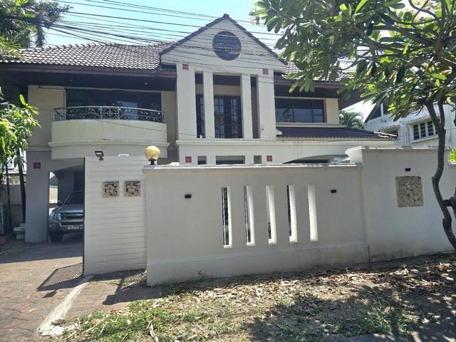 ให้เช่า บ้านเดี่ยว2ชั้น 150ตรว. อยู่ถ.พัฒนาการ69 ใกล้ซีคอนสแควร์ พาราไดซ์พาร์ค 1
