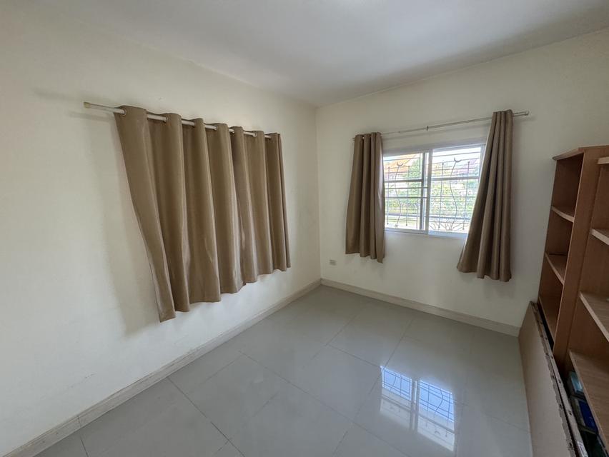 ขายบ้านเดี่ยว 2 ชั้น 50 ตารางวา แถมแอร์และเฟอร์นิเจอร์พร้อมอยู่ 8