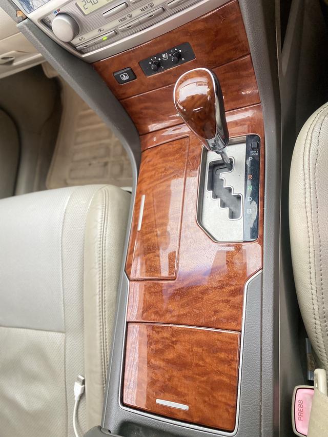 🚗 ขาย Toyota Camry ปี 2010 รถบ้านสภาพดี ใช้งานน้อย! 💰 ราคาเพียง 259,000 บาท (ต่อรองได้ เจ้าของใจดีมาก!) 12