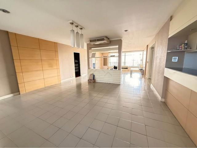 ขายอาคารพาณิชย์ 5 ชั้นครึ่ง รวมดาดฟ้า ใจกลางรัชดา-ห้วยขวาง 1,800 ตรม. ติดถนนรัชดาภิเษก ใกล้ MRT ห้วยขวาง เพียง 350 เมตร 6