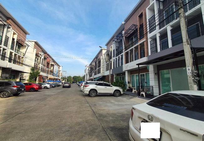 ขายทาวน์เฮ้าส์ หมู่บ้านอาร์เค พาร์ค หทัยราษฎร์ คลองสามวา กรุงเทพมหานคร 2