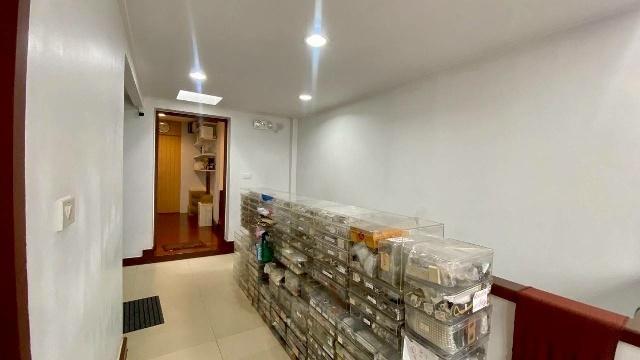 ทำเลทอง ติดถนนใหญ่ MRTวัดมังกร 999ม.ให้เช่าร้าน 2.5 ชั้น 240 ตร.ม.28 ตร.วา. สำเพ็ง แยกราชวงศ์ 6
