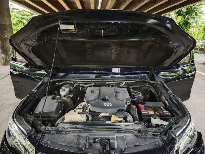 Toyota Fortuner 2.4 V 2WD AT ปี 2019 11