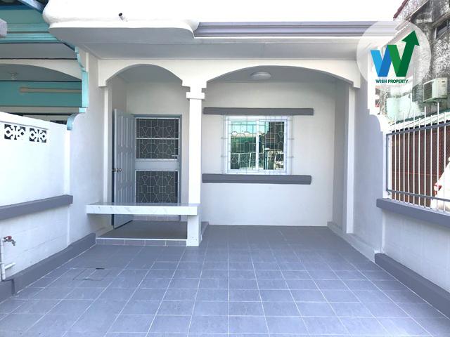 หมู่บ้านบุญอนันต์ ขายบ้านหลังมุม ปรับปรุงใหม่หมดทั้งหลัง 15.9 ตร.ว. 2 ห้องนอน 2 ห้องน้ำ 1 ที่จอดรถ ใกล้โรบินสันศรีสมาน 2