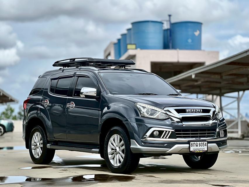 ISUZU MU-X, 3.0 THE ONYX ปี 2019  ท๋อบสุด มือเดียวป้ายแดง 2