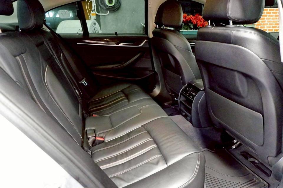 BMW 520d Sport 2.0 (G30) ปี 2017 วิ่ง 13x,xxx KM. 13