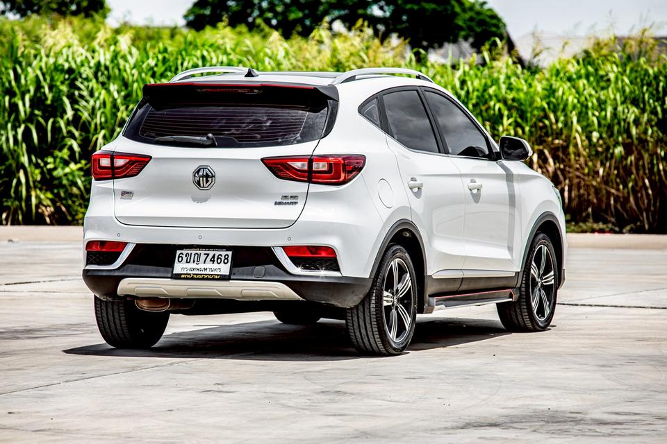 MG ZS 1.5 X Sunloof ปี 2020 สีขาว มือเดียวป้ายแดง  6