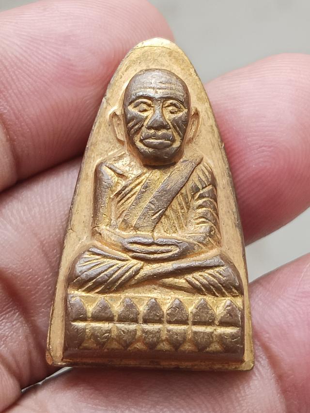 รูปเหมือนปั๊มหลวงปู่ทวด วัดช้างให้ ปี 2508 หน้าโบราณ (กะไหล่ทองแจกกรรมการ)