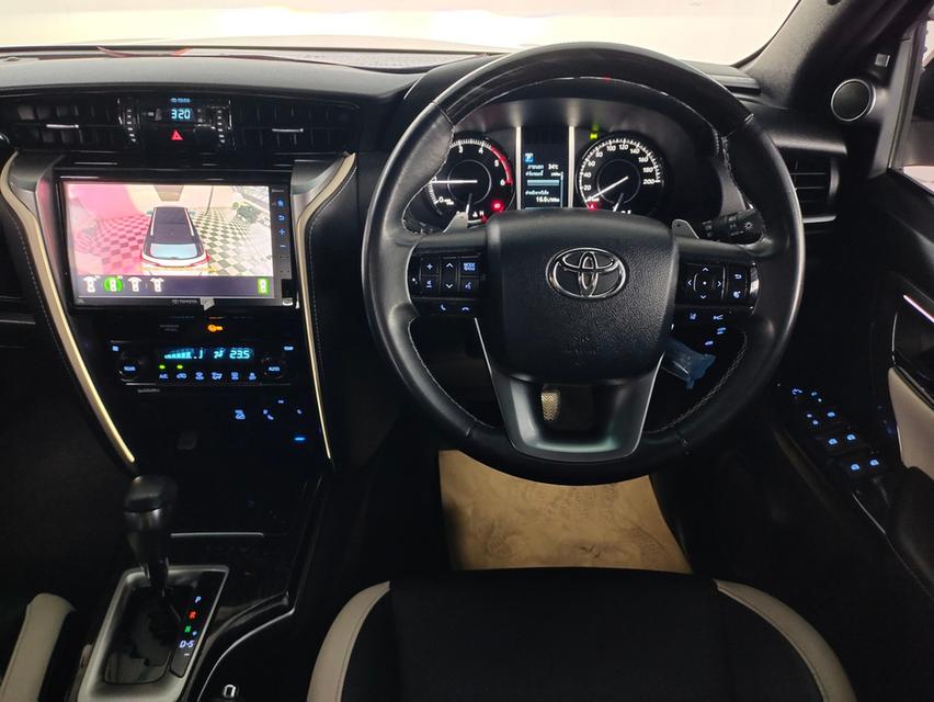 รถยนต์มือสองพร้อมใช้งาน 20