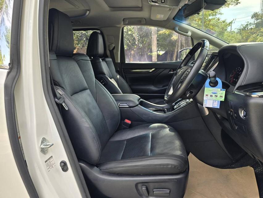 Alphard 2.5S C Package ปี 2020  รถผู้บริหาร  10