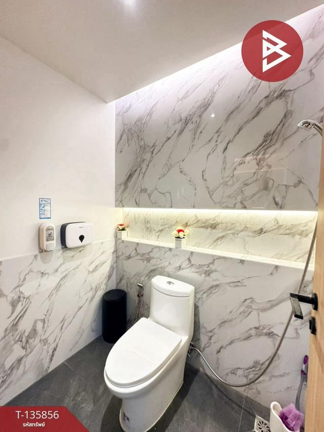 ขายอาคารพาณิชย์ 3 ชั้น เนื้อที่ 65.2 ตารางวา  ตำบลแสนสุข เมืองชลบุรี 14