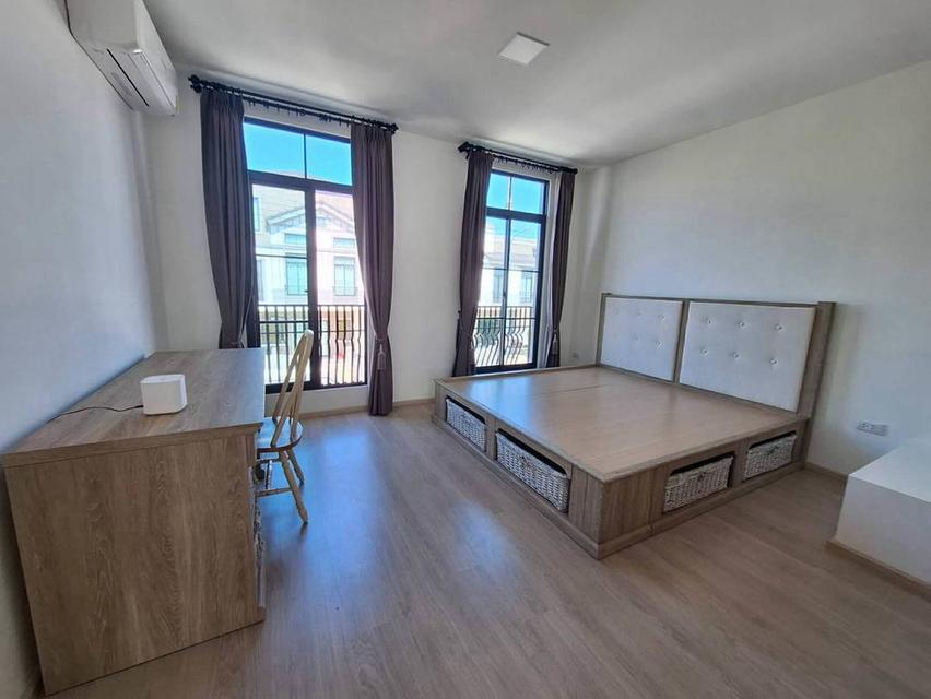 ให้เช่า / ขาย ทาวน์โฮม Villaggio 3 ศรีนครินทร์–บางนา ส่วนกลางกว้างมาก ทำเลโรงเรียนนานาชาติ ใกล้ Mega บางนา 7