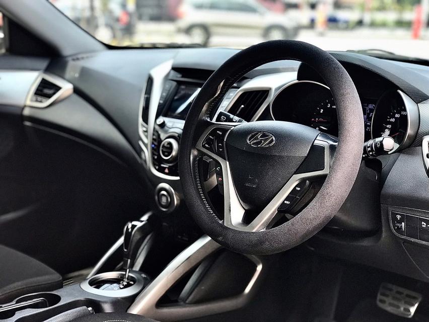 ขาย HYUNDAI VELOSTER 1.6 ปี 2013 10