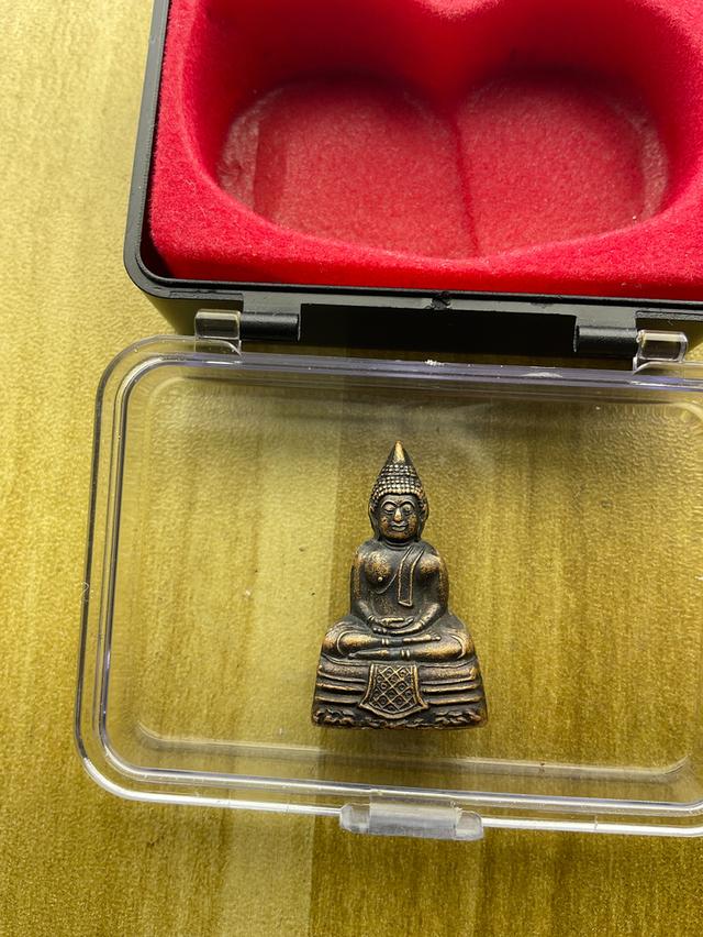 รูปหล่อหลวงพ่อโสธร รุ่นทองประทาน เนื้อทองแดง No.219641 ปี พ.ศ.2550 