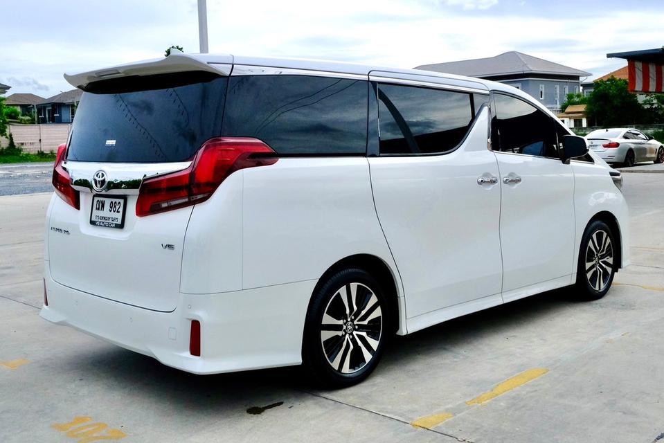 OYOTA Alphard 3.5L SC Package เครื่องยนต์: เบนซิน   เกียร์: ออโต้  ปี: 2022   สี: ขาว  ไมล์แท้: 2x,xxx กม 16