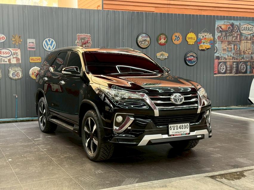 TOYOTA FORTUNER 2.4 V 2WD ปี 2016