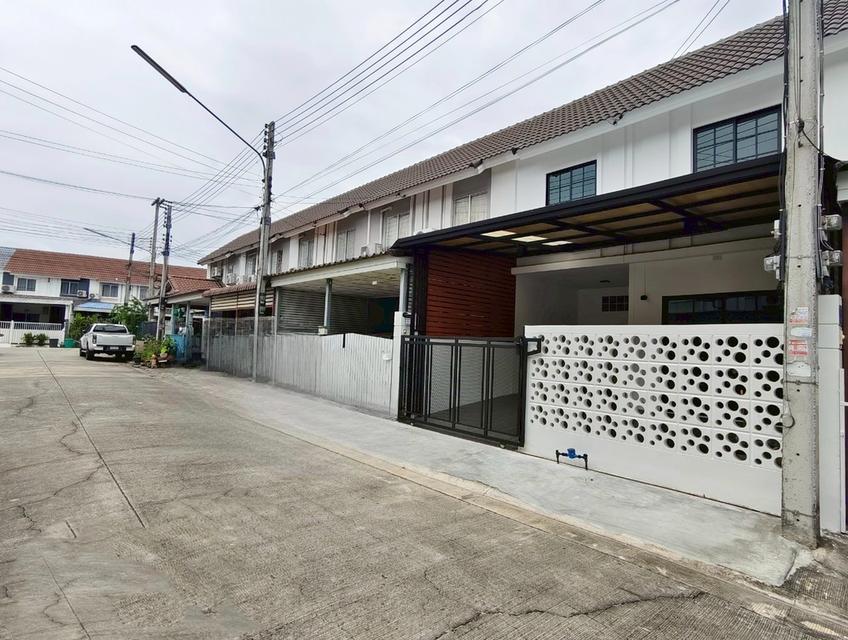 หมู่บ้านพฤกษา 60 รังสิต-บางพูน ซอย 20/2 ใกล้วัดบางพูน ถนนรังสิต-ปทุมธานี ต.บางพูน อ.เมืองปทุมธานี จ.ปทุมธานี