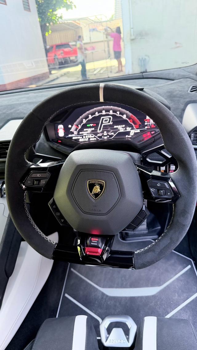 Lamborghini huracan STO รูปที่ 11