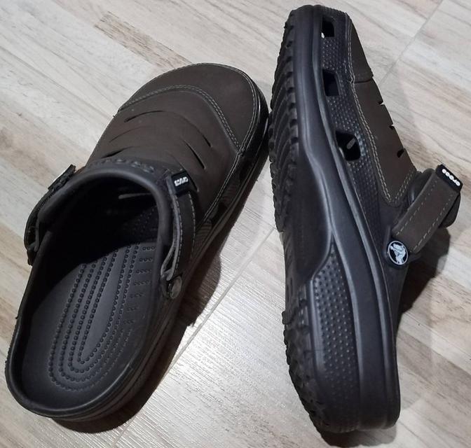 ขายรองเท้าผู้ชายยี่ห้อ Crocs สีน้ำตาล เบอร์ 7
รองเท้าหุ้มหนัง พื้นนิ่ม ของแท้
