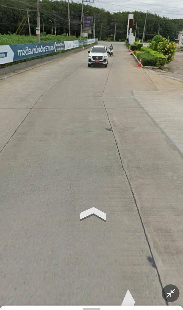 ขายที่ดินปลวกแดงพร้อมห้องเช่า 29 ห้องมีคนเช่าเต็มทุกห้องค่าห้องเดือนละ 3,000 บาทต่อห้องและมีบ้านอีก 3 หลัง 5