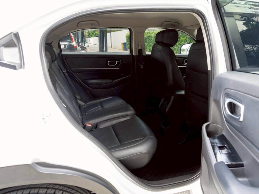 Honda HR-V 1.5 eHev EL ปีจด 2022 รถสวยไม่มีอุบัติเหตุ ไม่ใช่รถน้ำท่วม รูปที่ 12