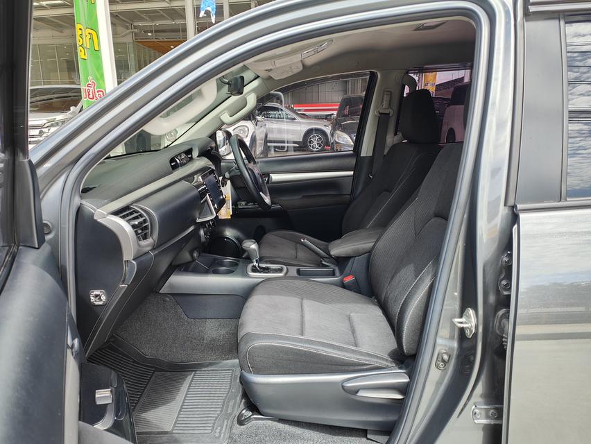 Toyota Revo 2.4 Mid Prerunner D-Cab AT  8