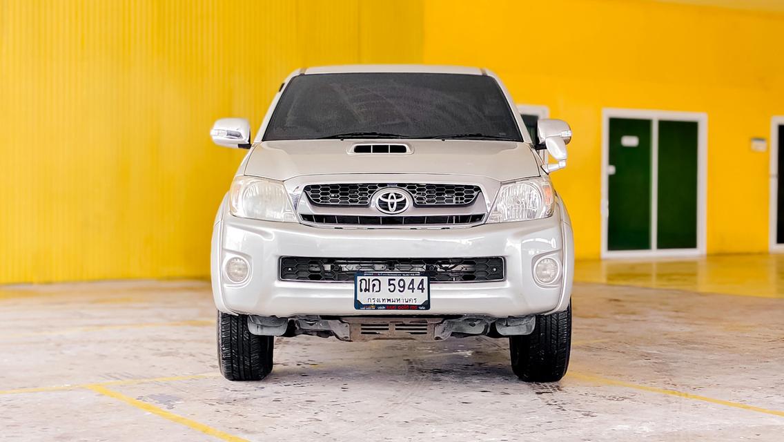Toyota Hilux Vigo D-Cab 3.0E Prerunner M/T ปี 2009