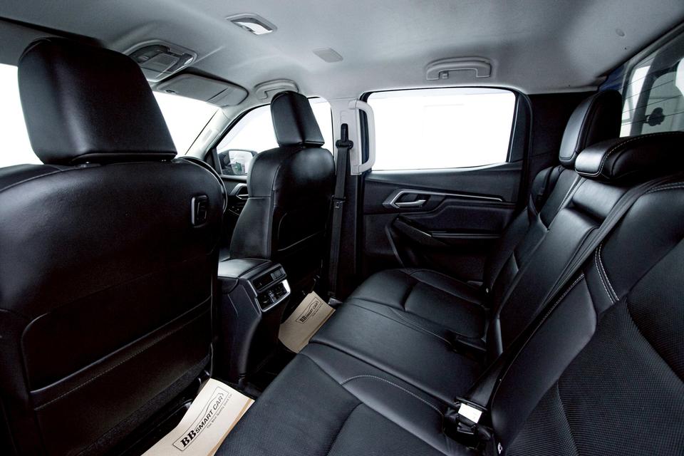 รหัสรถ 6B212 D-MAX 3.0 M CAB4 HI-LANDER 2020 11