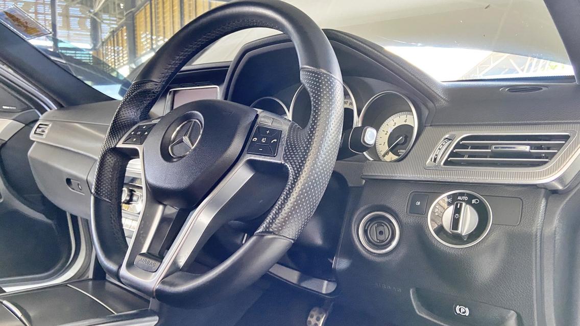 BENZ E200CGI SALOON ปี 2013 14