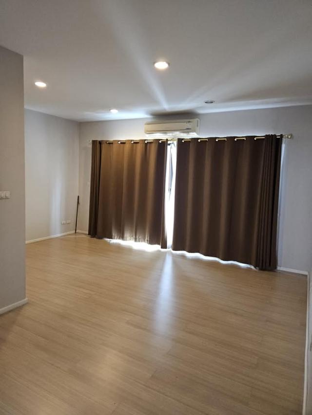 ขายทาวน์โฮม 3 ชั้น บ้านกลางเมือง งามวงศ์วาน ทำเลดี ใกล้ The Mall (เจ้าของขายเอง) 7