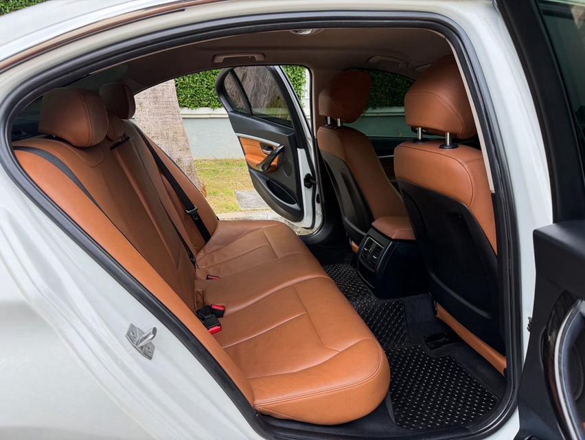 🆕 มาใหม่ รุ่นนิยม 320d F30 LCI โฉมใหม่ ดีเซล ไปไวแน่นอน งบ 5 แสนกว่าๆ รีบ รูปที่ 13