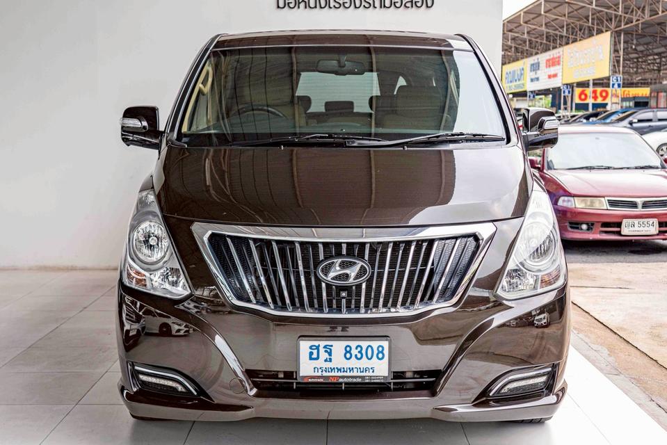 รหัสรถ NP8308 HYUNDAI H-1 2.5 DELUXE 2018 8