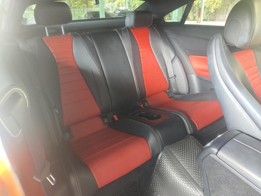 Mercedes-Benz E 200 Coupe AMG Dynamic  11