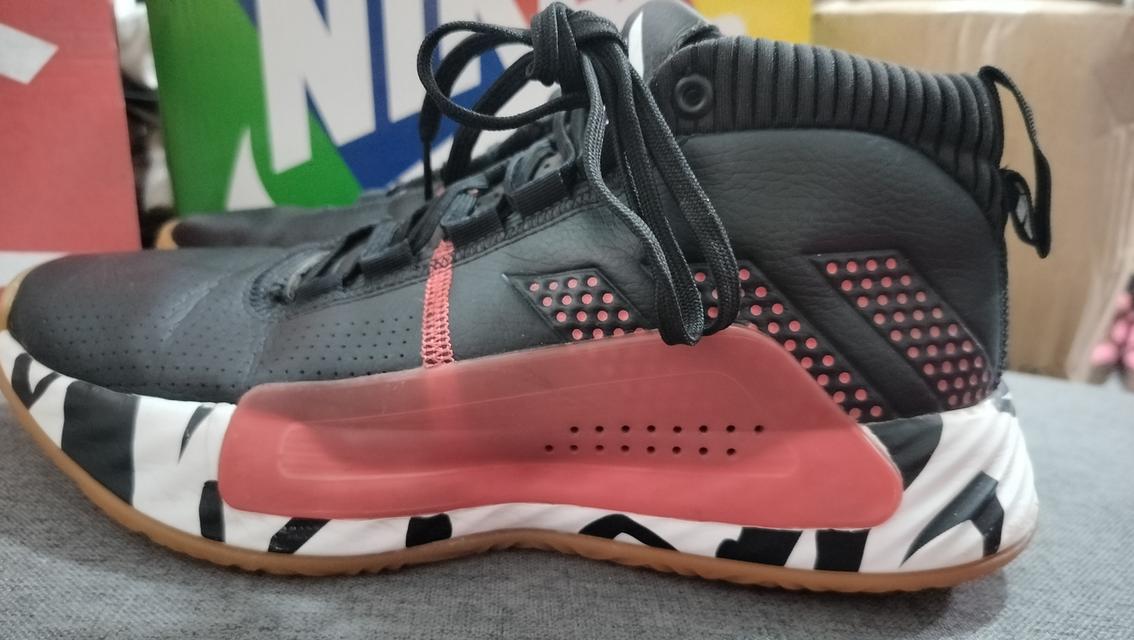 รองเท้ามือ2 4