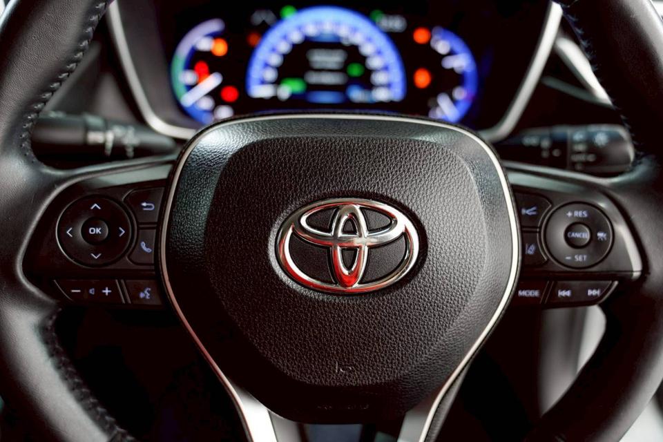 TOYOT ALTIS 1.8 HYBRID HIGH 2019 จด 20 รถมือดียว สวยใช้น้อย คุ้มๆ 8