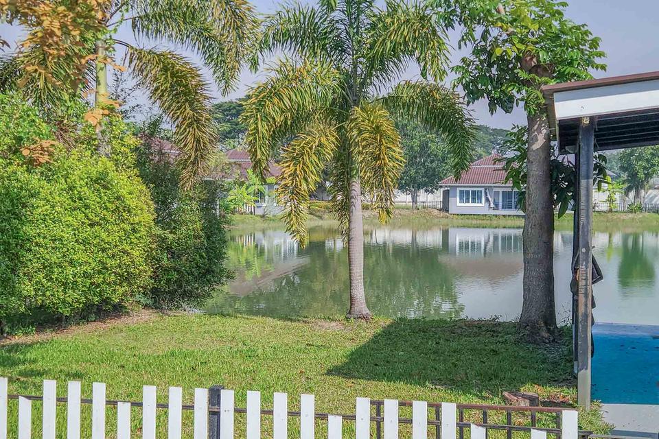 Single-Story Home in a Serene Gated Community 8