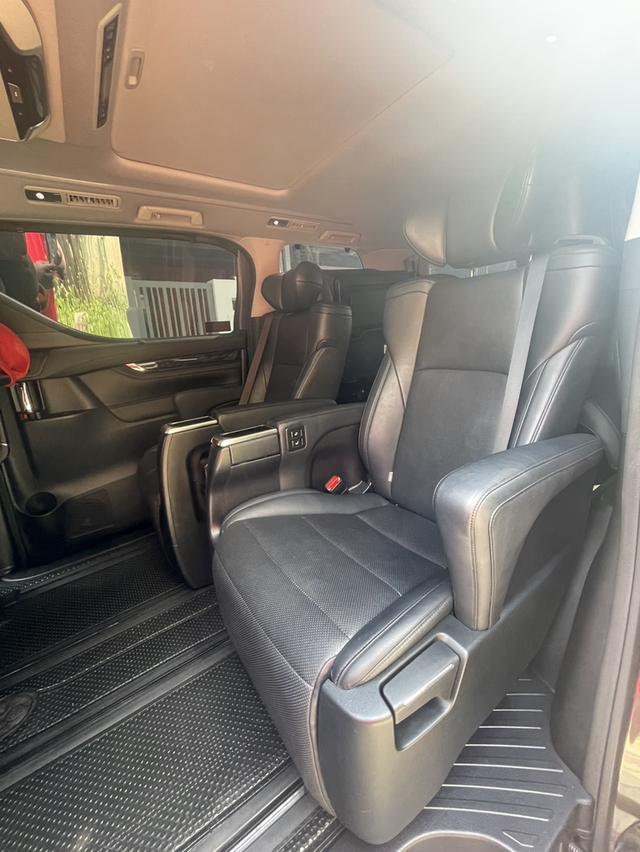 Toyota Vellfire 2.5 ZG Edition  ปี2018  3