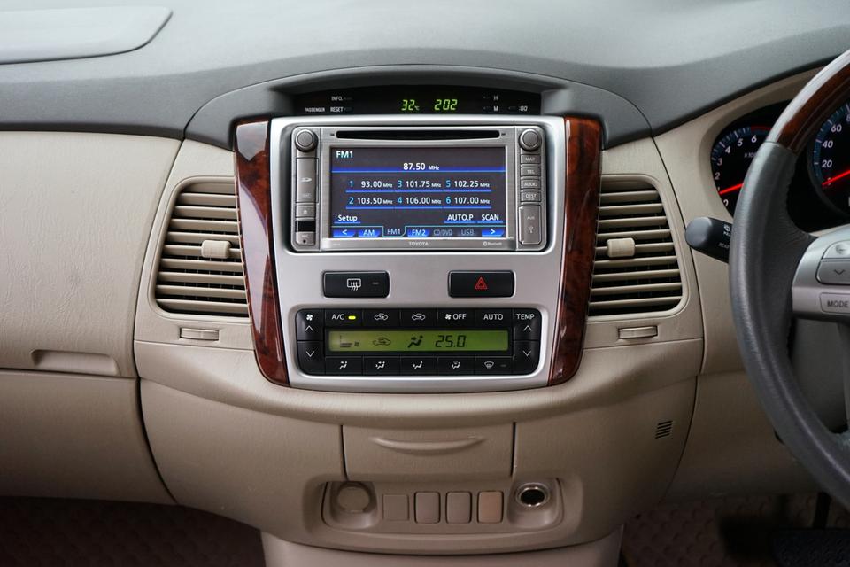 ðĐTOYOTA INNOVA 2.0 V āļāļĩ 2013 16