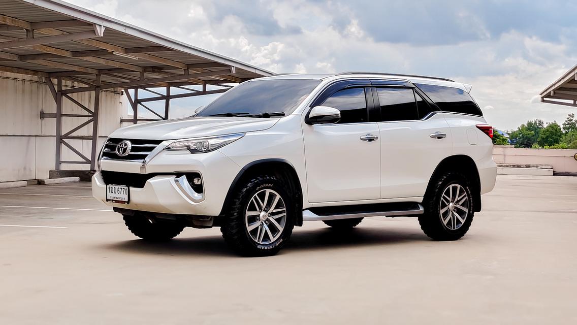 🎯 TOYOTA Fortuner 2.8V 4WD A/T ปี 2017 💯🚘 รถสีขาว 🚘 💯 รถบ้าน แท้ 💯🕰 เลขไมล์ 187,xxx km.✔ รูปที่ 6