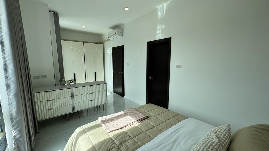 โครงการใหม่ Narit Ville ทาวน์โฮม 2 ชั้น 4 ห้องนอน 4 ห้องน้ำ 12