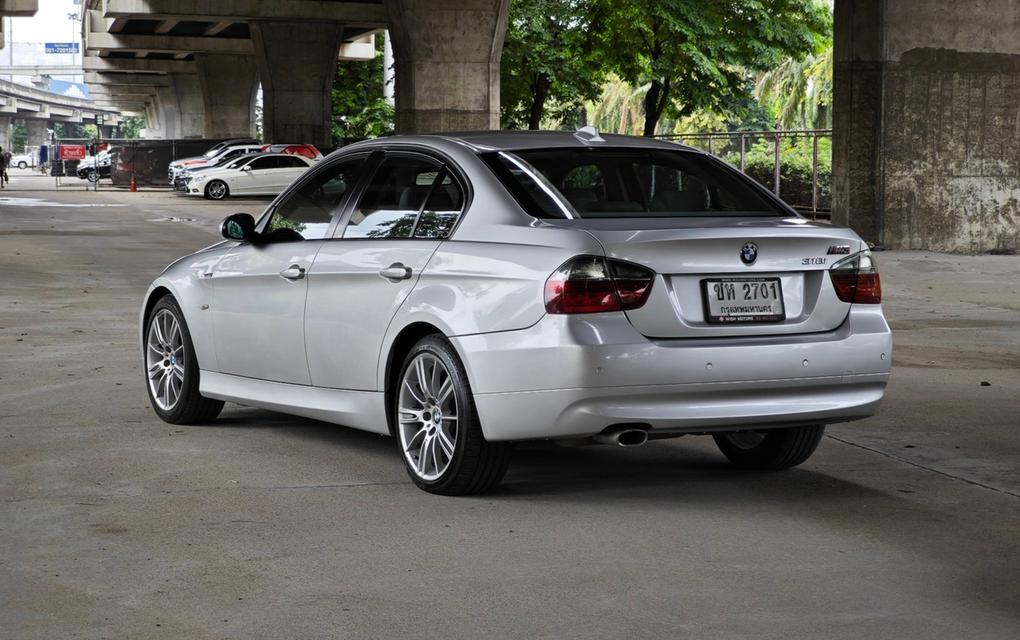 BMW 318i E90 ปี 2008 4