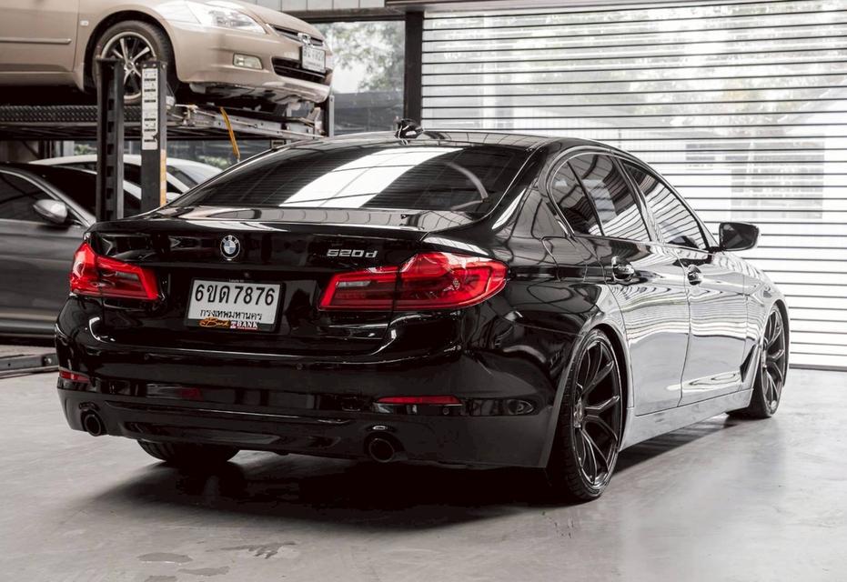 รหัสรถ 67GG7876 BMW 520d G30 Sport  2018 9