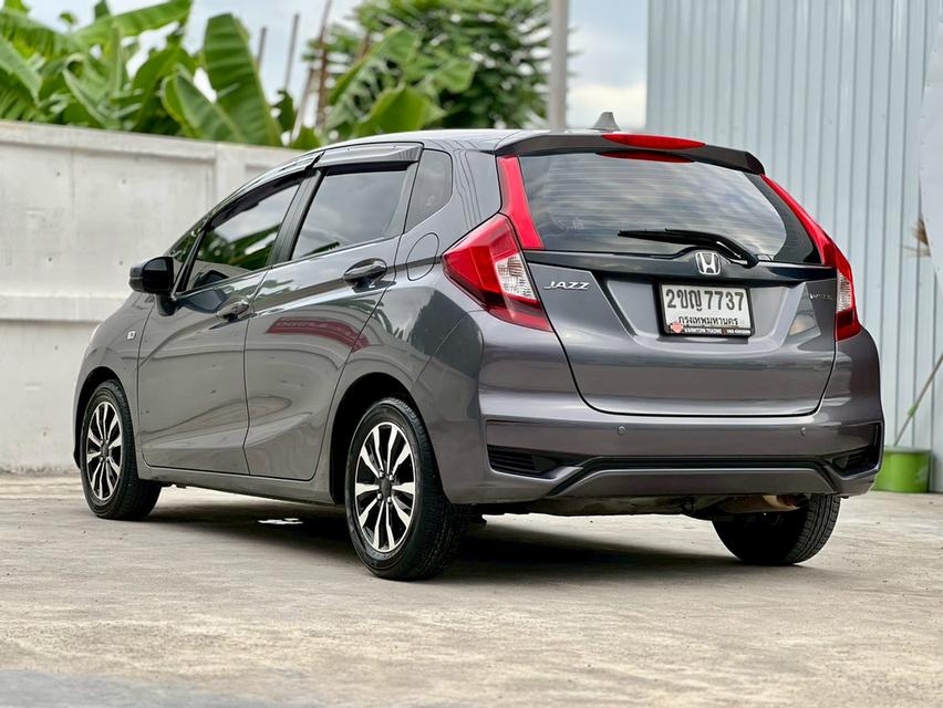 ปี 2021 HONDA JAZZ, 1.5 i-VTEC S โฉม ปี14-ปัจจุบัน สีเทา เกียร์ออโต้ เครื่องเบนซิน มือเดียวป้ายแดง