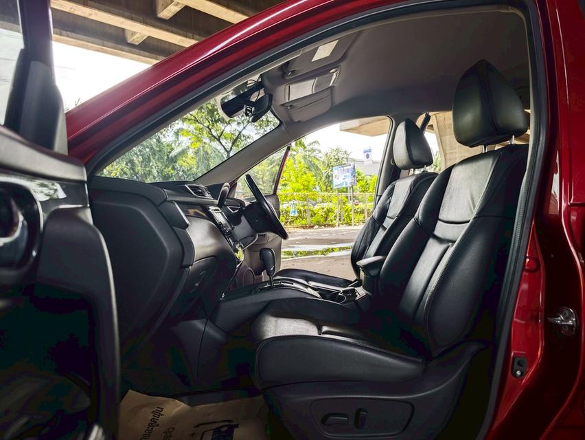 ขายรถ nissan  X-Trail 2.0V 4WD ปี 2015 สีแดง เกียร์ออโต้ 11