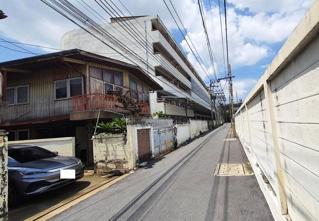 ขายและให้เช่าบ้าน ถนนจรัญสนิทวงศ์ ซอย 50/1 เนื้อที่ 116 ตร.ว. ทำเลดี 3