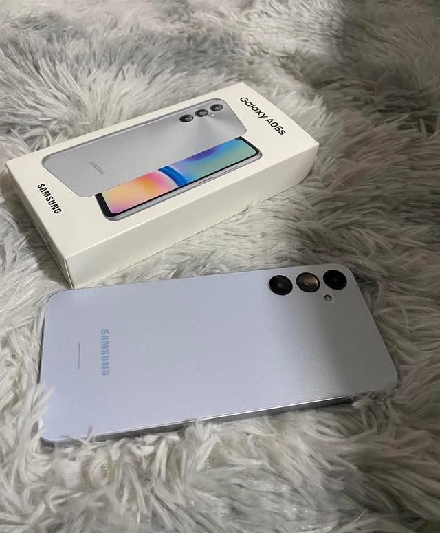 Samsung Galaxy A05s อุปกรณ์ครบกล่อง 3